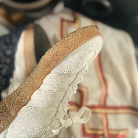 CLOT x ADIDAS6.5Suede Ivory Panel Metallic Low Top Platform Samba Gazelle
